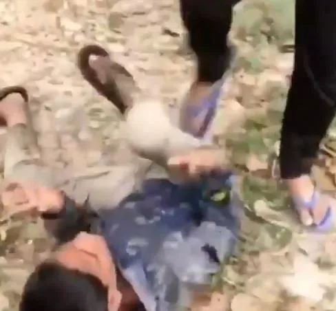 Kabahati su içmekti! Hindistan’da müslüman çocuğa acımasız saldırı