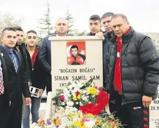 Sinan Şamil için kabrinde tören
