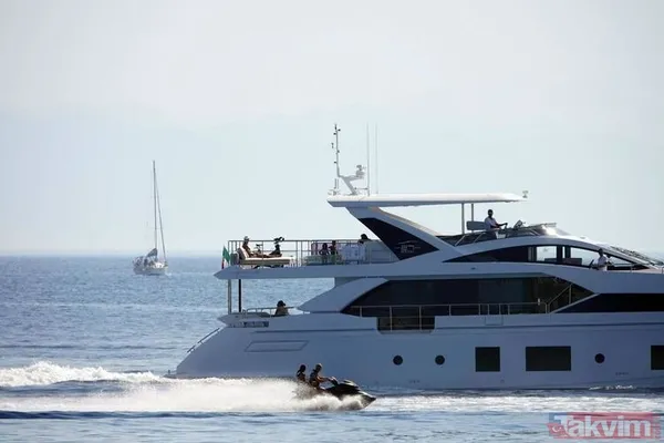 Cristiano Ronaldo yine yaptı yapacağını! Şampiyonlar Ligi'nden elenince 7 milyon dolara kıyıp... - 5