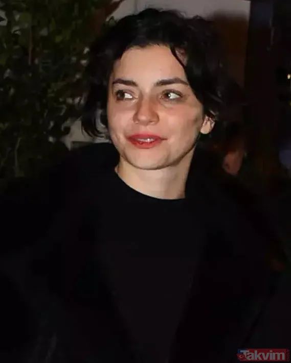 Erkek arkadaşını öpen Merve Boluğur "Aşk değil samimiyet bence bu çok normal" Yeni sevgilisi olduğu iddia edilmişti - 11