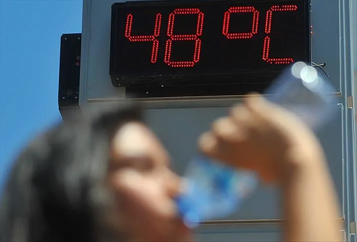 afrikadan-turkiyeye-dogru-81-ile-cokecek-uyari-ve-baslangic-tarihi-saatler-onceden-verildi-1719864441492.jpg Herkes hazırlansın! Afrika'dan yola çıktı Türkiye'ye doğru çökecek! Saat verildi-2