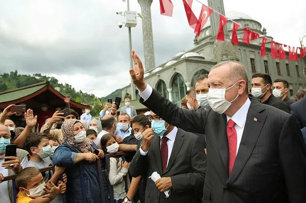 Son dakika: Başkan Erdoğan Rize Güneysu'da! Vatandaşlardan sevgi seli