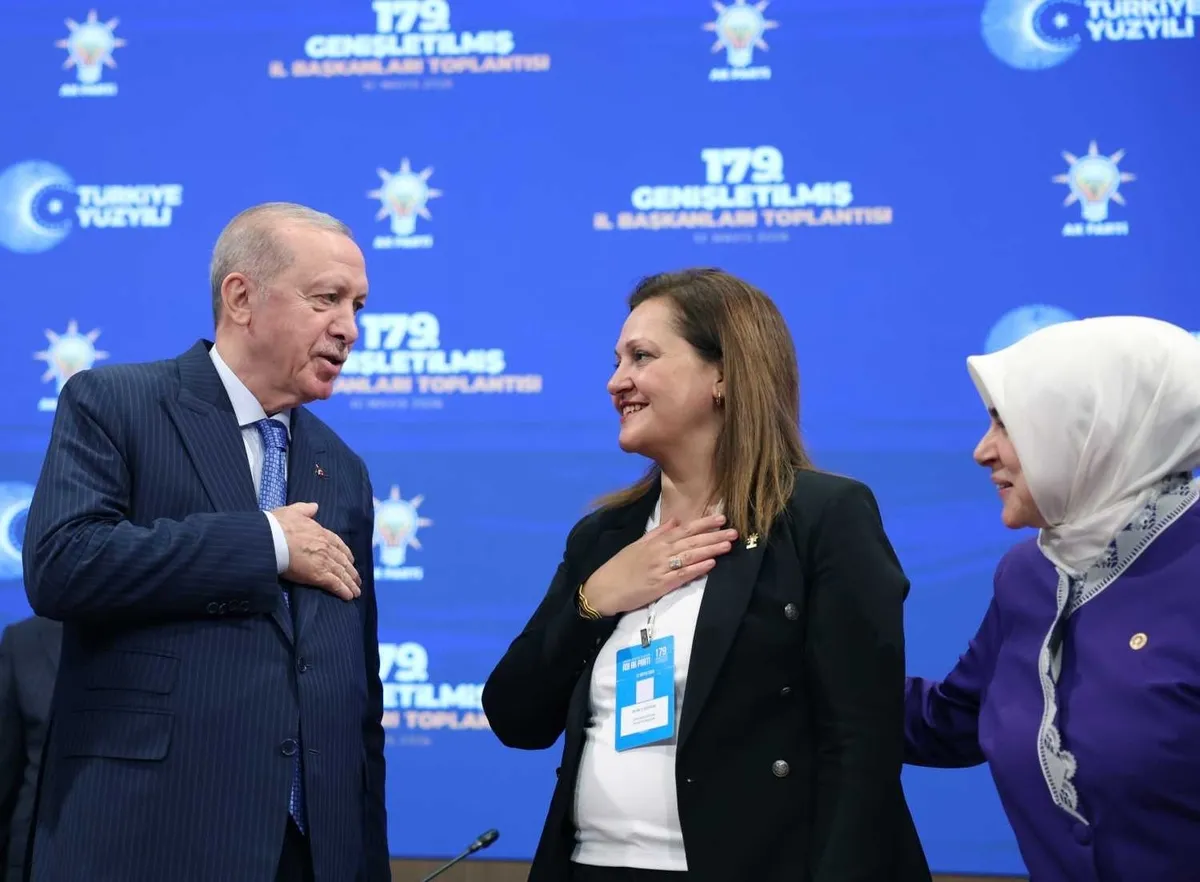 burcu-koksal-ak-partiye-gecisinin-perde-arkasini-anlatti-1782888394254.jpeg Burcu Köksal AK Parti’ye geçişinin perde arkasını anlattı: CHP’de kaos AK Parti’de hizmet var | “O mesajlar bardağı taşırdı”-5