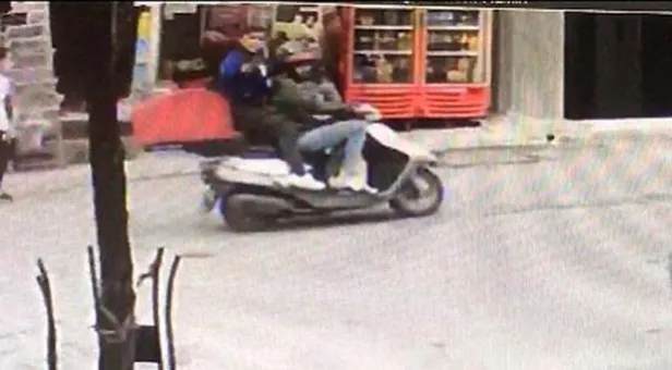 sislide-pompali-tufekli-motosikletli-saldirganlar-kamerada-1592305496903.jpg