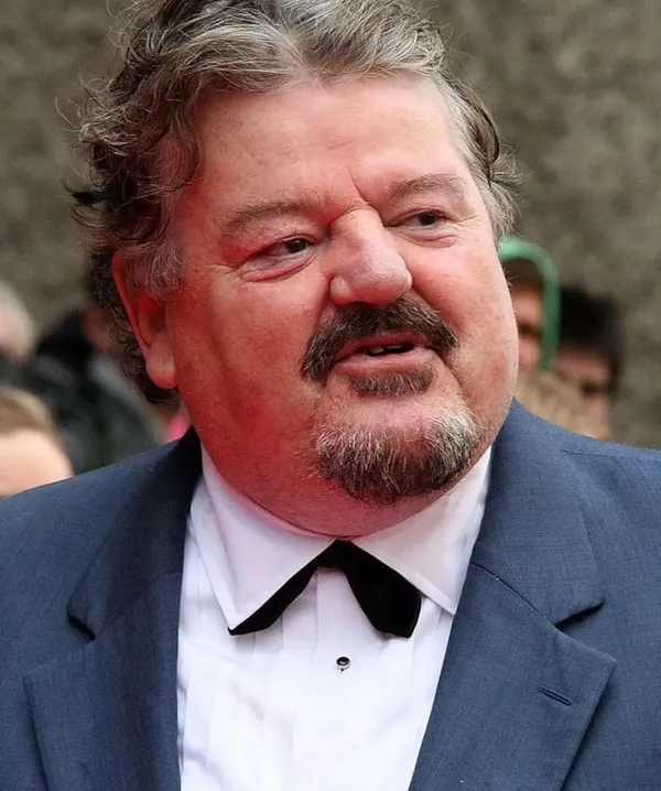 son-dakika-robbie-coltrane-72-yasinda-yasamini-yitirdi-harry-potterin-hagridiydi-1665780931893.jpg Son Dakika: Robbie Coltrane 72 yaşında yaşamını yitirdi! Harry Potter’ın Hagrid’iydi...-3