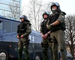 Soygun yapmaya çalışan Türk futbolcular yakalandı