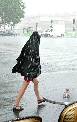 Hafta sonu şemsiyesiz çıkan pişman olur! Meteoroloji'den o illere sağanak yağış uyarısı