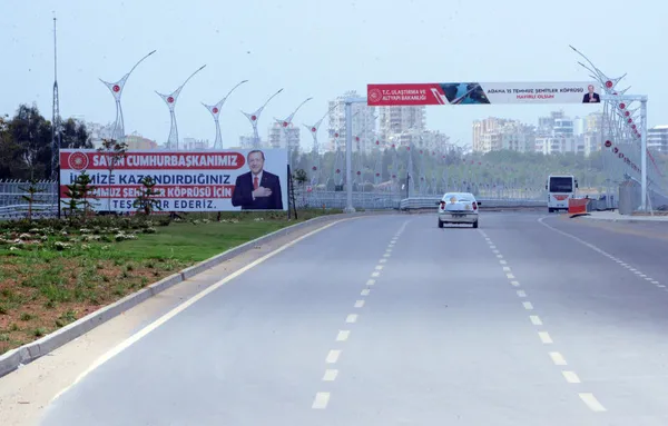 CHP'li Zeydan Karalar'dan eşi görülmemiş hazımsızlık: Köprüyü Başkan Recep Tayyip Erdoğan yaptı diye güzergahı değiştirdi-9