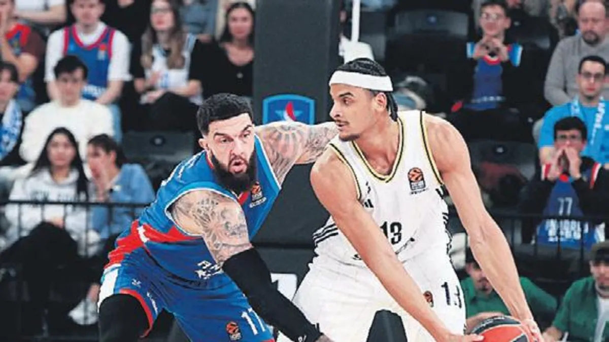 Anadolu Efes yıkıldı! Asvel'e 82-76 yenildi