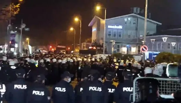 Kayserispor maçı sonrası Fenerbahçe taraftarından yönetime ’istifa’ çağrısı