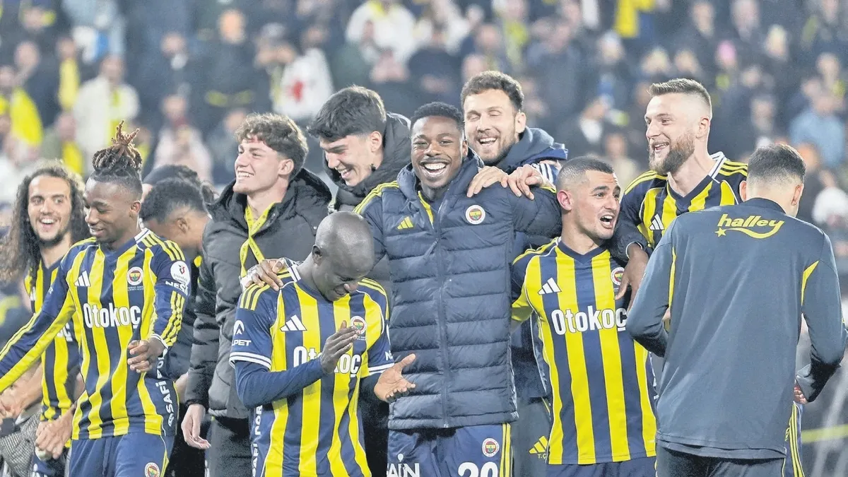 Samandıra'da şampiyonluk yemini: Fenerbahçe derbi zaferiyle fabrika ayarlarına döndü