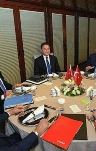 Kılıçdaroğlu'ndan Ekrem'e son darbe: CHP'li İBB Başkanı Ekrem İmamoğlu'nun açılış davetine 6'lı masadan 3 lider katılmıyor!