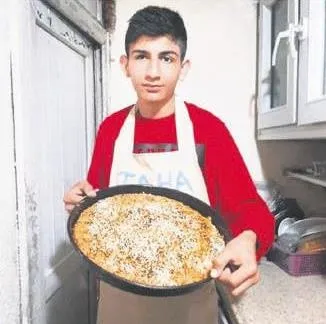 Anaokuluna ismi verildi: Ünlü Şarkıcı Gülben Ergen Taha Duymaz'ı unutmadı-3