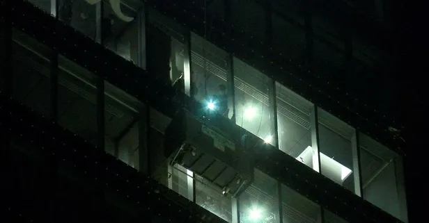 Camları temizleyen işçiler 24. katta mahsur kaldı!