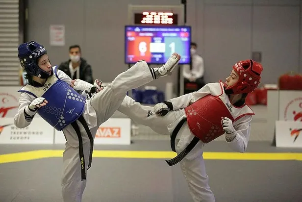 uluslararasi-turkiye-acik-tekvando-turnuvasinda-milli-sporculardan-5i-altin-24-madalya-1615744703399.jpeg Uluslararası Türkiye Açık Tekvando Turnuvası'nda milli sporculardan 5'i altın 24 madalya!-2