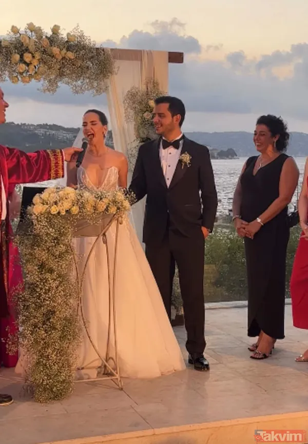 (Ezgi Şenler Ve Ömer Gürgen'in Düğününden Kareler...)