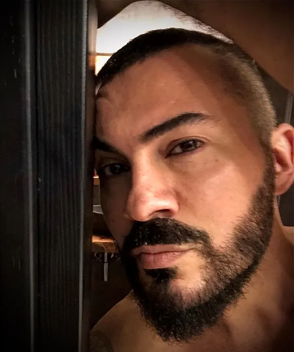 1619013397693.jpg Rober Hatemo’dan itiraflar peş peşe geldi! Yaşadığı zor günleri ilk kez anlattı: “Kimse bilmiyor ölümden döndüm”-2