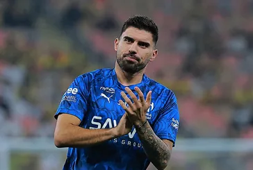 Fenerbahçe ve Galatasaray transferde karşı karşıya!