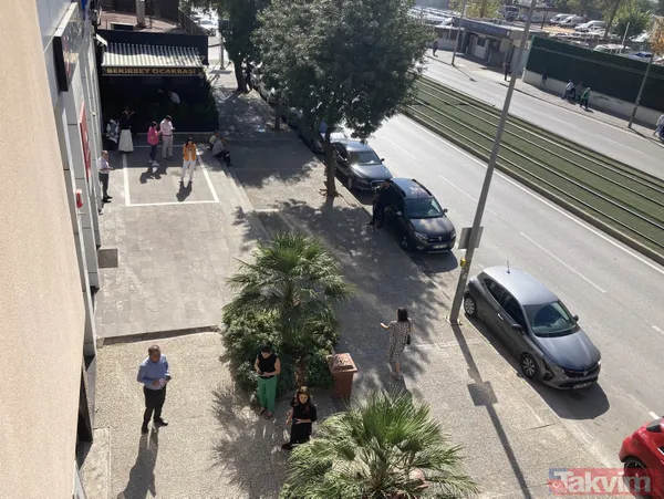 Malatya, Elazığ, Şanlıurfa... Kare kare depremin bilançosu! Kimi çığlık çığlığa kaçtı kimi ise balkondan atlamaya kalktı - 1