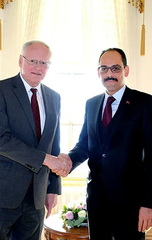 Kalın Jeffrey’i kabul etti