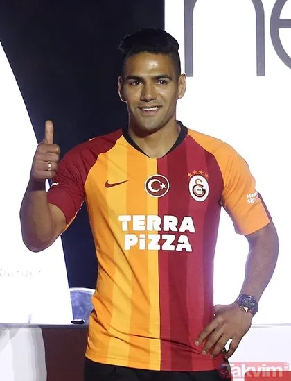 Galatasaray’ın Falcao transferinde “el altından para” iddiası!