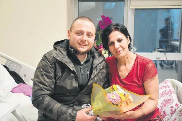 bir-yil-once-yemek-sonrasi-olen-ecenin-raporu-hala-cikmadi-1678758036160.jpeg Bir yıl önce yemek sonrası ölen Ece’nin raporu hala çıkmadı-13