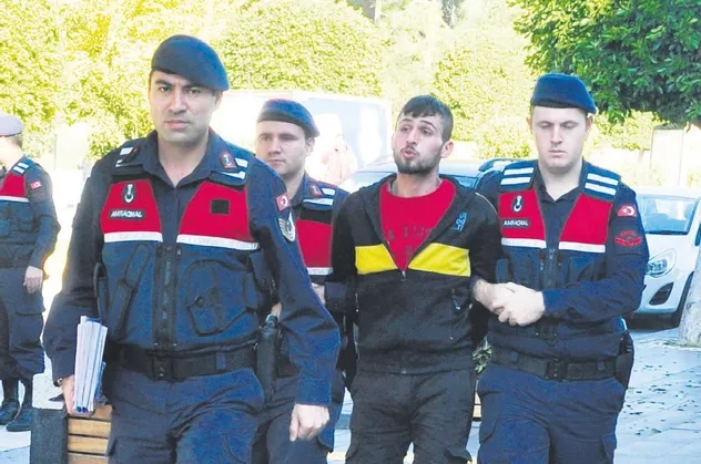 Antalya'da 16 yaşındaki genç kızı silahla vuran canavar tutuklandı