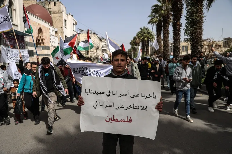 Suriye'nin başkenti Şam’da bombalı saldırı girişimi: 5 kişi gözaltında-1