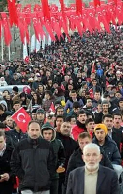 Binlerce Erzurumlu tarihini unutmadı