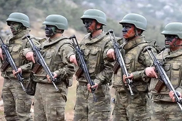 6 yıl çalışan sözleşmeli erler belediyede memur kadrosuna atanabilir mi?