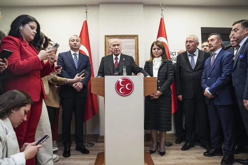 devlet-bahceliden-yonter-aciklamasi-ayrilik-akademik-kuskunluk-yok-1774703573215.jpeg Devlet Bahçeli’den Yönter açıklaması: Ayrılık akademik, küskünlük yok-4