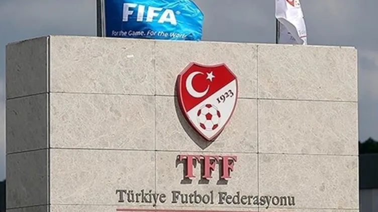 TFF'den Atatürk Olimpiyat Stadyumu'nun zemini hakkında kritik açıklama!