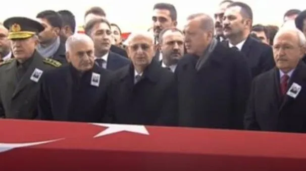 Afrin şehidi Astsubay Özalkan son yolculuğuna uğurlandı-1