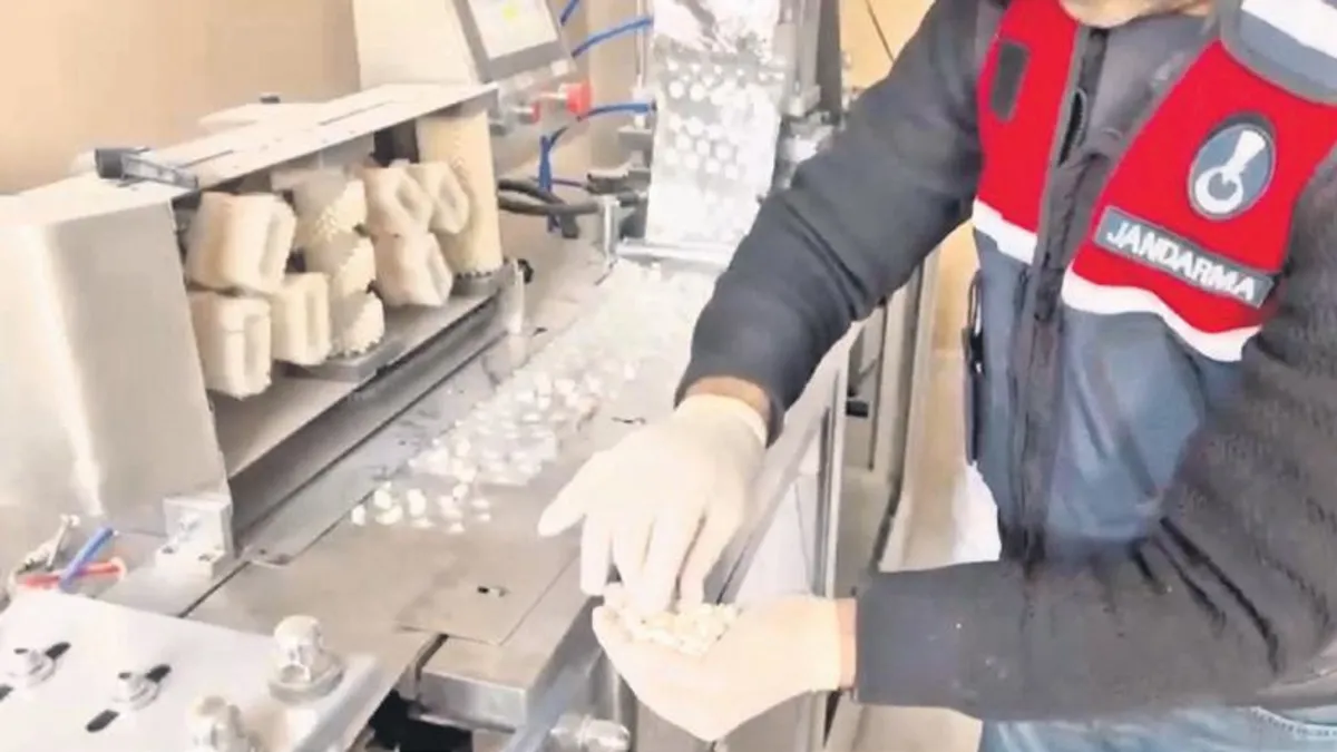 İstanbul'da milyonlarca sahte kanser ilacı ele geçirildi! Umut tacirleri tutuklandı