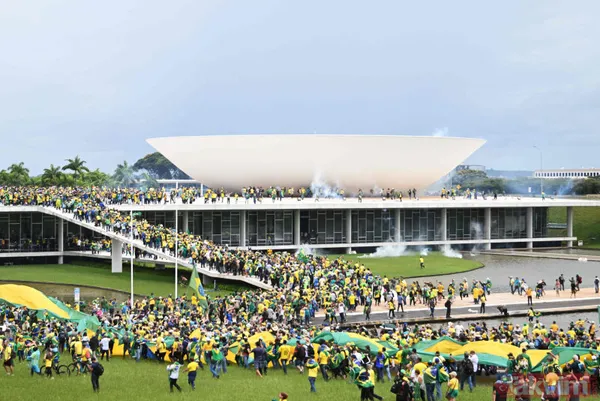 Brezilya'da ABD destekli darbe girişimi! Kongre ve Başkanlık Sarayı basıldı, sokaklar karıştı: Orduya 'müdahale' çağrısı - 3