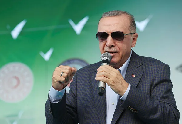 son-dakika-baskan-erdogandan-meral-aksenere-uyusturucu-tepkisi-sen-partideki-sulu-kuru-kullananlari-dusun-1659802319577.jpg Son dakika: Başkan Erdoğan'dan Meral Akşener'e 'uyuşturucu' tepkisi: Sen partindeki sulu kuru kullananları düşün-3