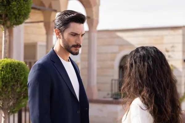 safir-10-bolum-3-fragmani-yayinlandi-ben-nerede-hata-yaptim-1699182720612.jpg Safir 10. bölüm 3. fragmanı yayınlandı: Ben nerede hata yaptım?-4