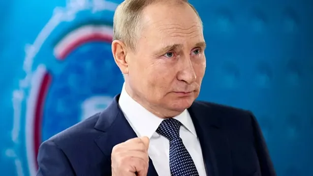 putine-suikast-girisimi-putin-kimdir-kac-yasinda-son-dakika-putin-kremlin-iha-saldirisini-kim-duzenledi-yapan-1683117123233.jpeg Putin'e suikast girişimi! Putin kimdir, kaç yaşında? Son dakika Putin KREMLİN İHA SALDIRISINI kim düzenledi, yapan kişi tutuklandı mı?-3