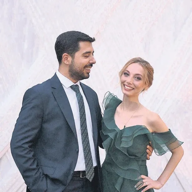 zehra-gunese-sosyal-medyada-ovgu-yagdi-depremde-hayatini-kaybeden-ceren-topal-icin-1677803659001.jpeg Zehra Güneş’e sosyal medyada övgü yağdı! Depremde hayatını kaybeden Ceren Topal için...-9