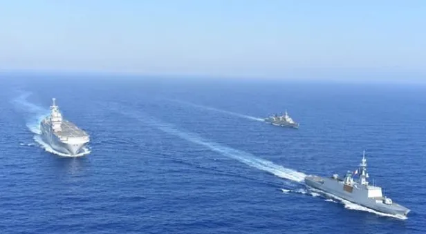 Yunanistan'a yardıma gelen Fransız fırkateyni kaçtı: Geminin bütün dijital sistemi kontrolümüzden çıktı-1