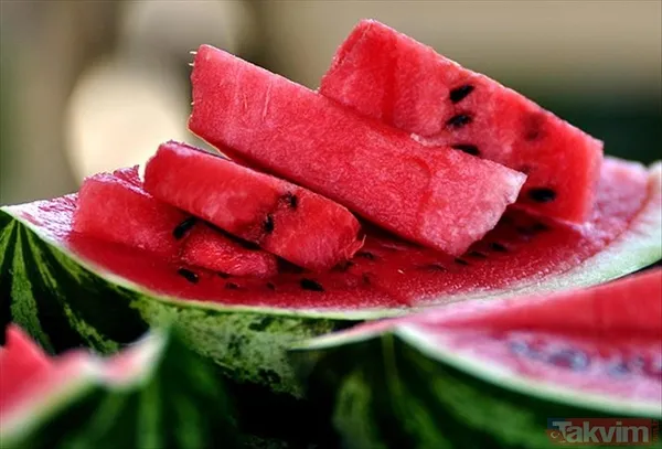 Uzman isim uyardı! Karpuz ve peyniri sakın bir arada yemeyin! Herkes tabak tabak tüketiyordu... - 9