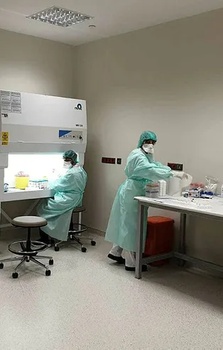 İşte vizyon farkı! CHP'li belediye tarafından sözde sahra hastanesi kurulan Adana'da son teknoloji koronavirüs laboratuvarı