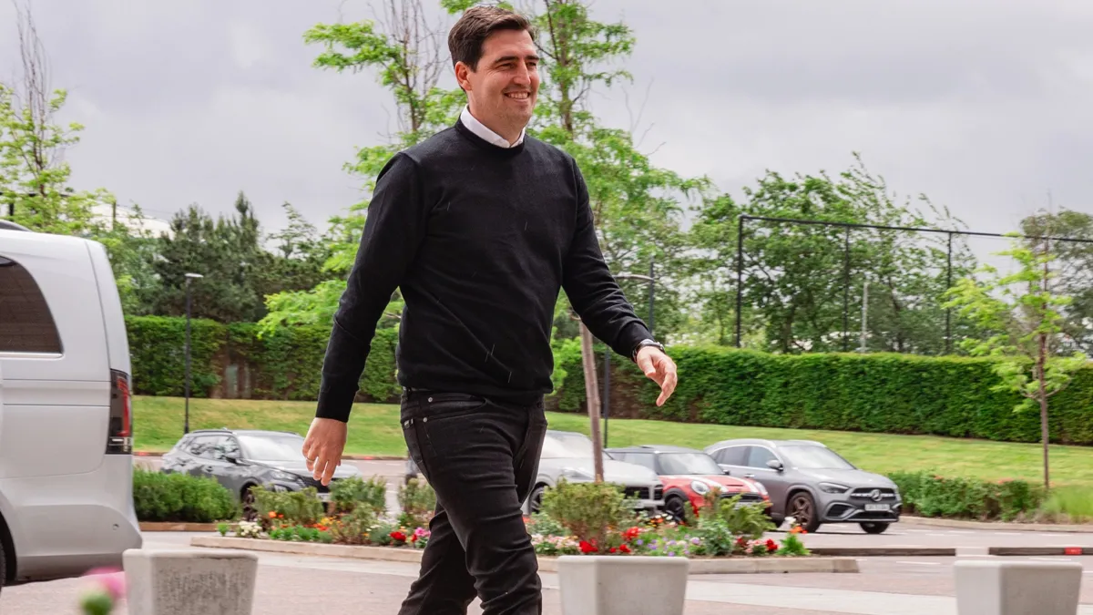 Andoni Iraola resmen Liverpool'da!