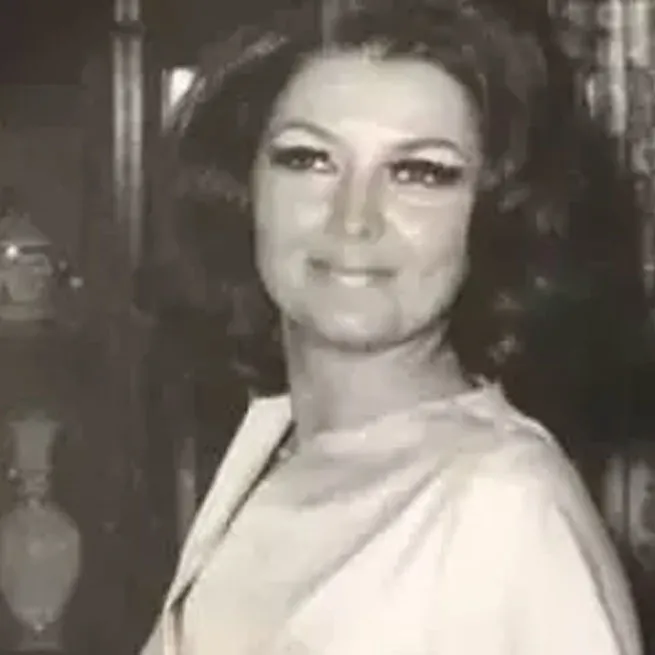 1969-turkiye-guzeli-simla-kantarcioglu-79-yasinda-vefat-etti-aci-haberi-kizi-duyurdu-1725349427967.jpg 1969 Türkiye Güzeli Simla Kantarcıoğlu 79 yaşında vefat etti! Acı haberi kızı duyurdu!-1