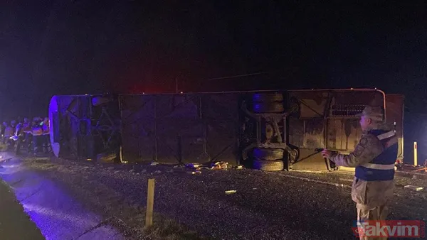 Diyarbakır - Silvan Karayolu'nda yolcu otobüsü devrildi! Çok sayıda ölü ve yaralı var - 6
