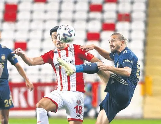 Caner’e nazar değdi