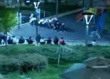 Ankara'da sokağa çıkma yasağına uymayan bir grup parkta "uzun eşek" oynadı | Video