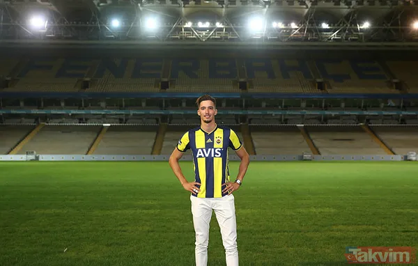 Bu Oyuncuların Mutlaka Oynayabileceği Yere Gitmesi Lazım. Altay'ın Fenerbahçe'ye Erken Gittiğini Düşünüyorum.