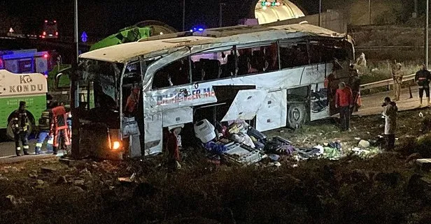 Mersin’de feci otobüs kazası! Dehşet anları kamerada... 3 katı hız!