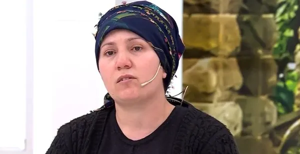 esra-erolda-akilalmaz-olay-duyduklari-karsisinda-aglayarak-studyoyu-terk-etti-esimi-calisiyor-saniyordum-amcam-1648572317455.jpg Esra Erol’da akılalmaz olay! Duydukları karşısında ağlayarak stüdyoyu terk etti! “Eşimi çalışıyor sanıyordum amcamın geliniyle...”-3